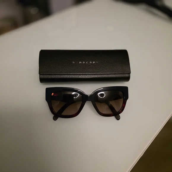 Burberry Tortoise Shell Sunglasses - Picture 2 of 6